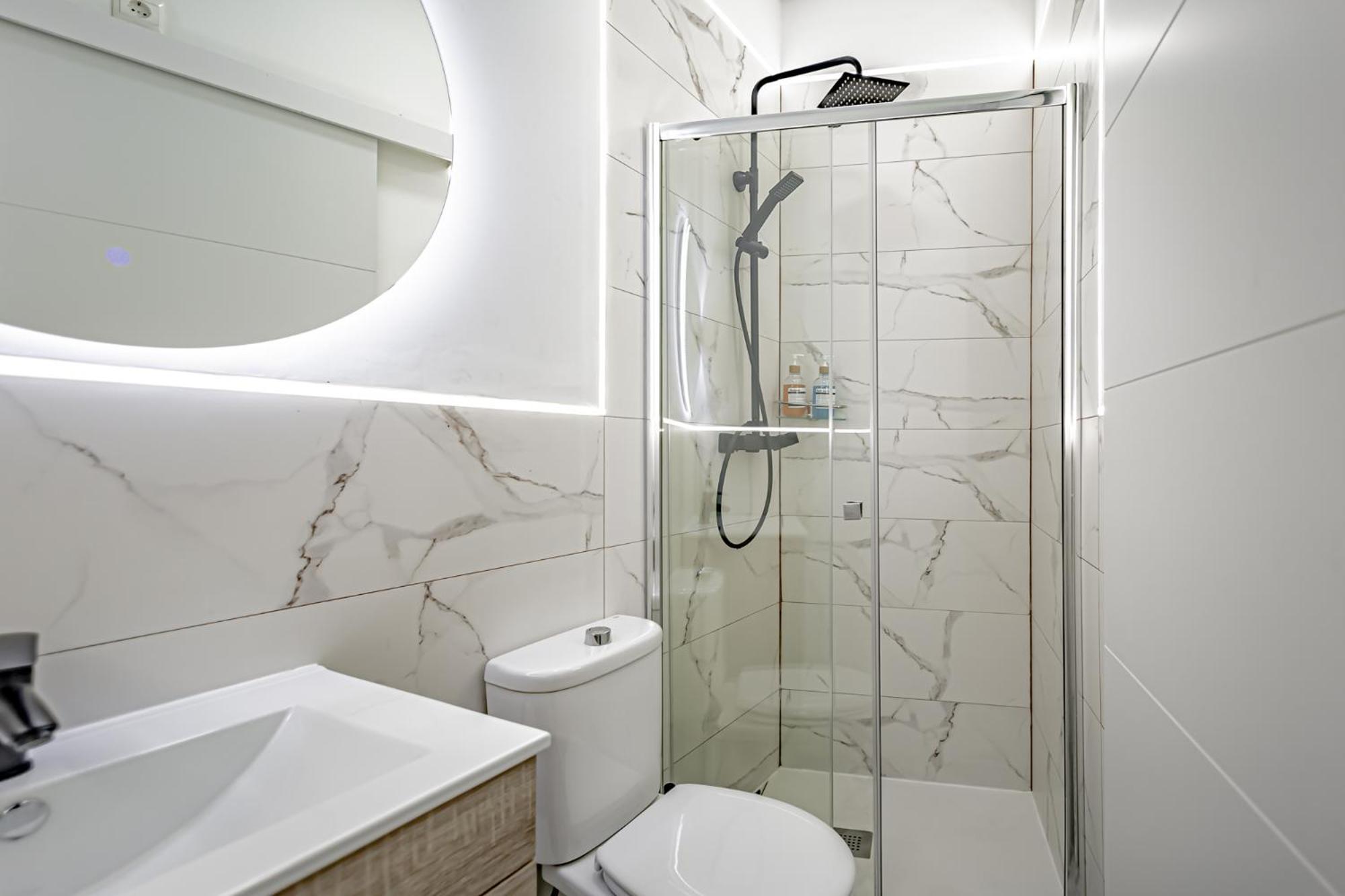 Apartamentos Franco Rodriguez มาดริด ห้อง รูปภาพ